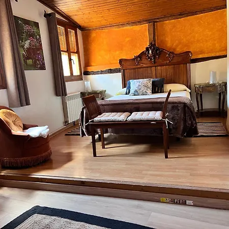Apartamentos Can Juver-3